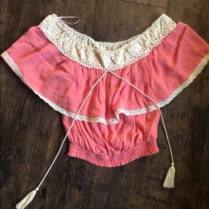 Off the shoulder crop